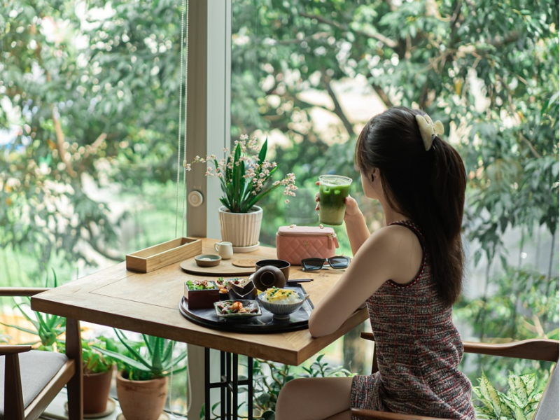 Miyama Cafe với view sang chảnh tại Sài Gòn