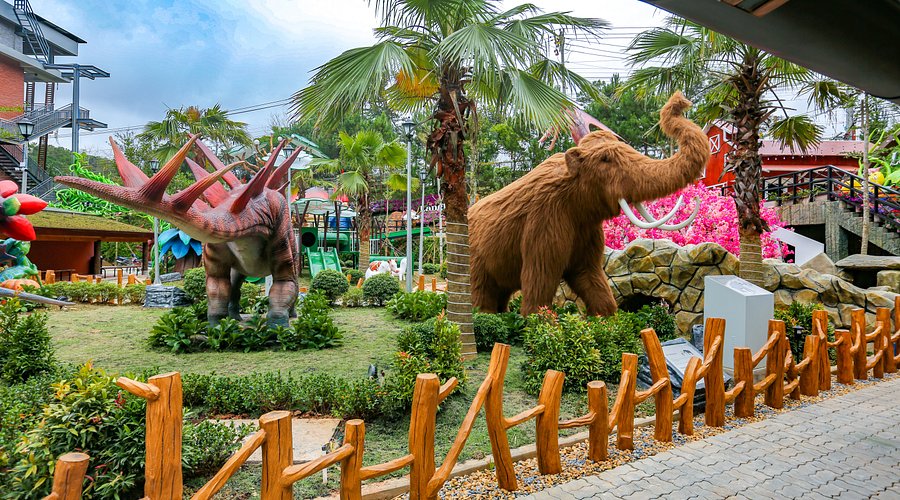 Langfarm Center mang đến không gian giải trí đậm màu cổ tích