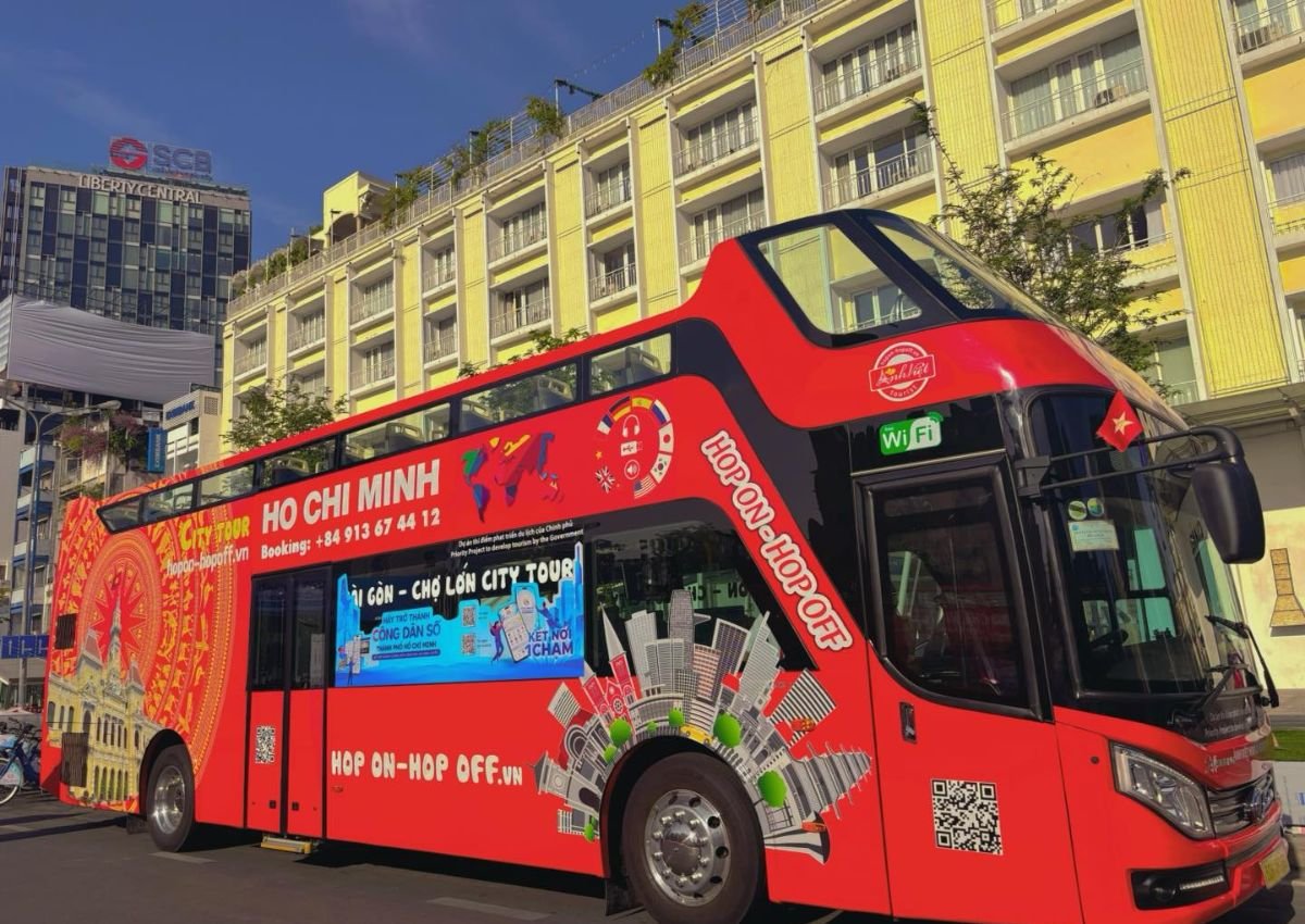 Xe bus 2 tầng Sài Gòn là hình thức du lịch độc đáo của thành phố