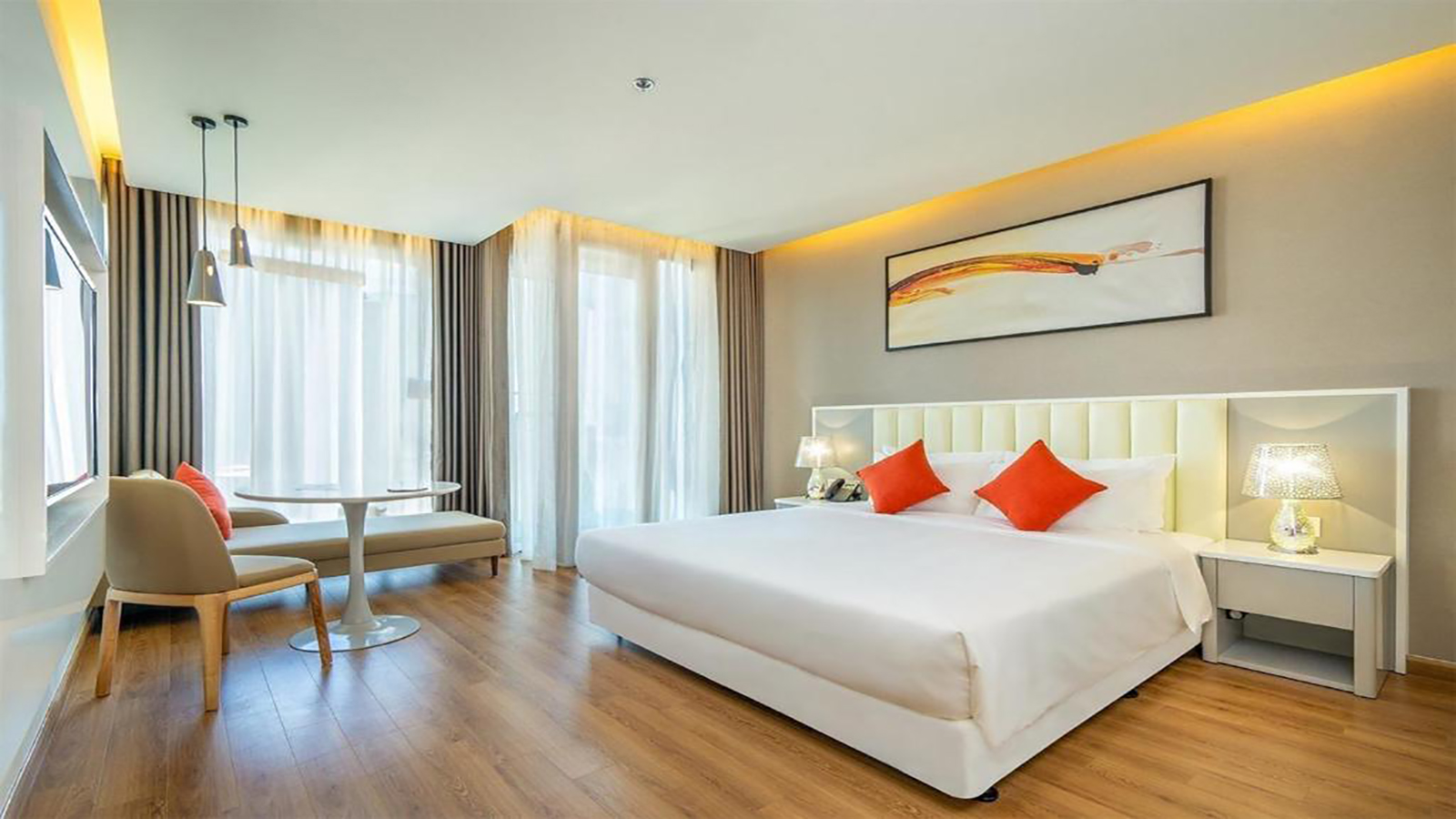 Phòng Deluxe City View tại Delasea Hạ Long