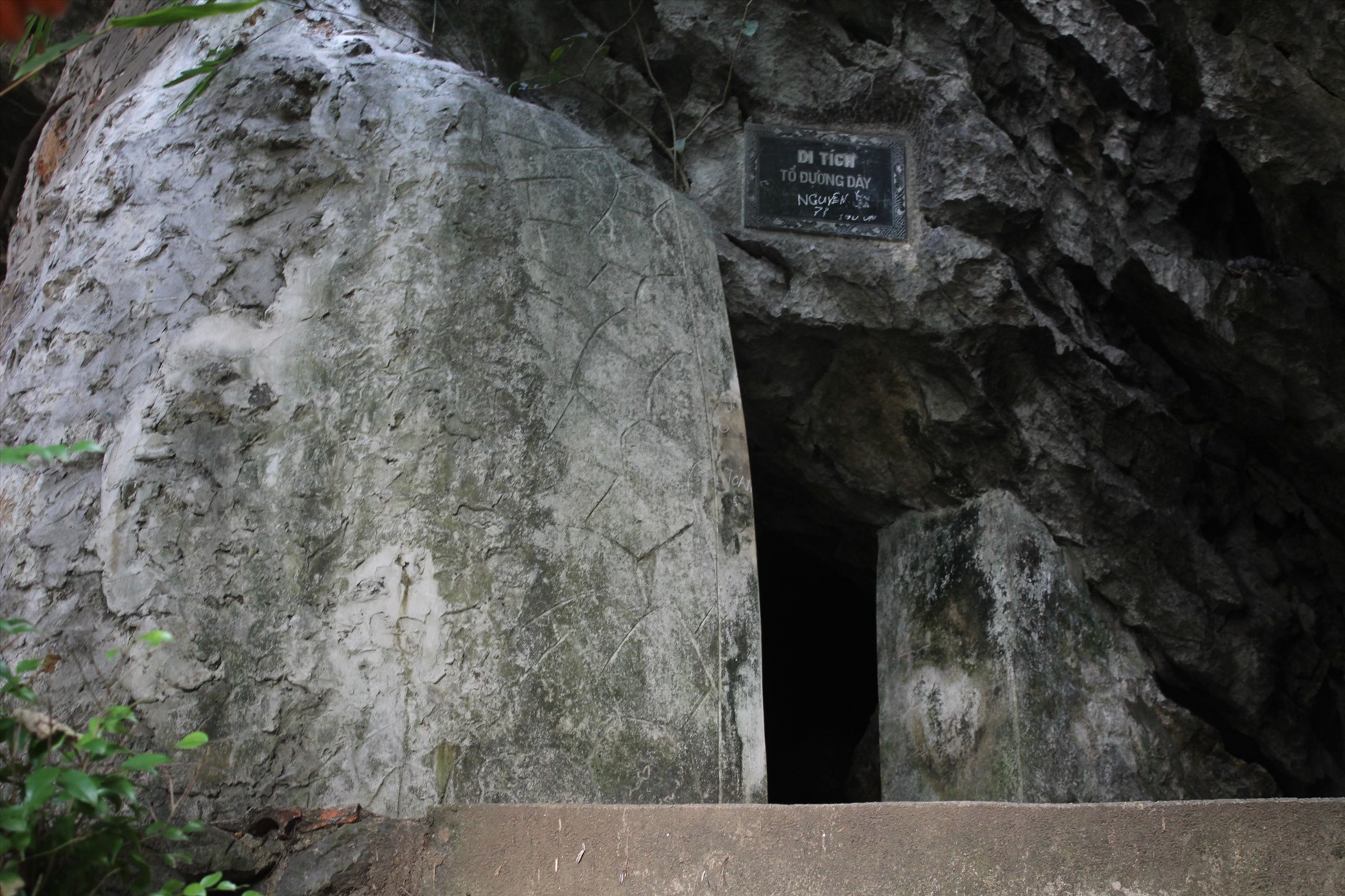 Núi Bài Thơ mang trong mình câu chuyện lịch sử sâu xa