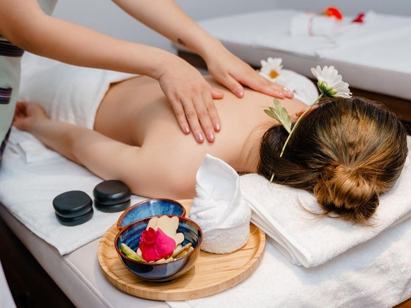 Lalago - Người bạn đồng hành đáng tin cậy, giúp chuyến nghỉ dưỡng tại Hạ Long của bạn trở nên dễ dàng và đáng nhớ hơn.