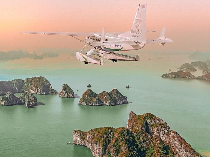 Ngắm Vịnh Hạ Long từ trên cao