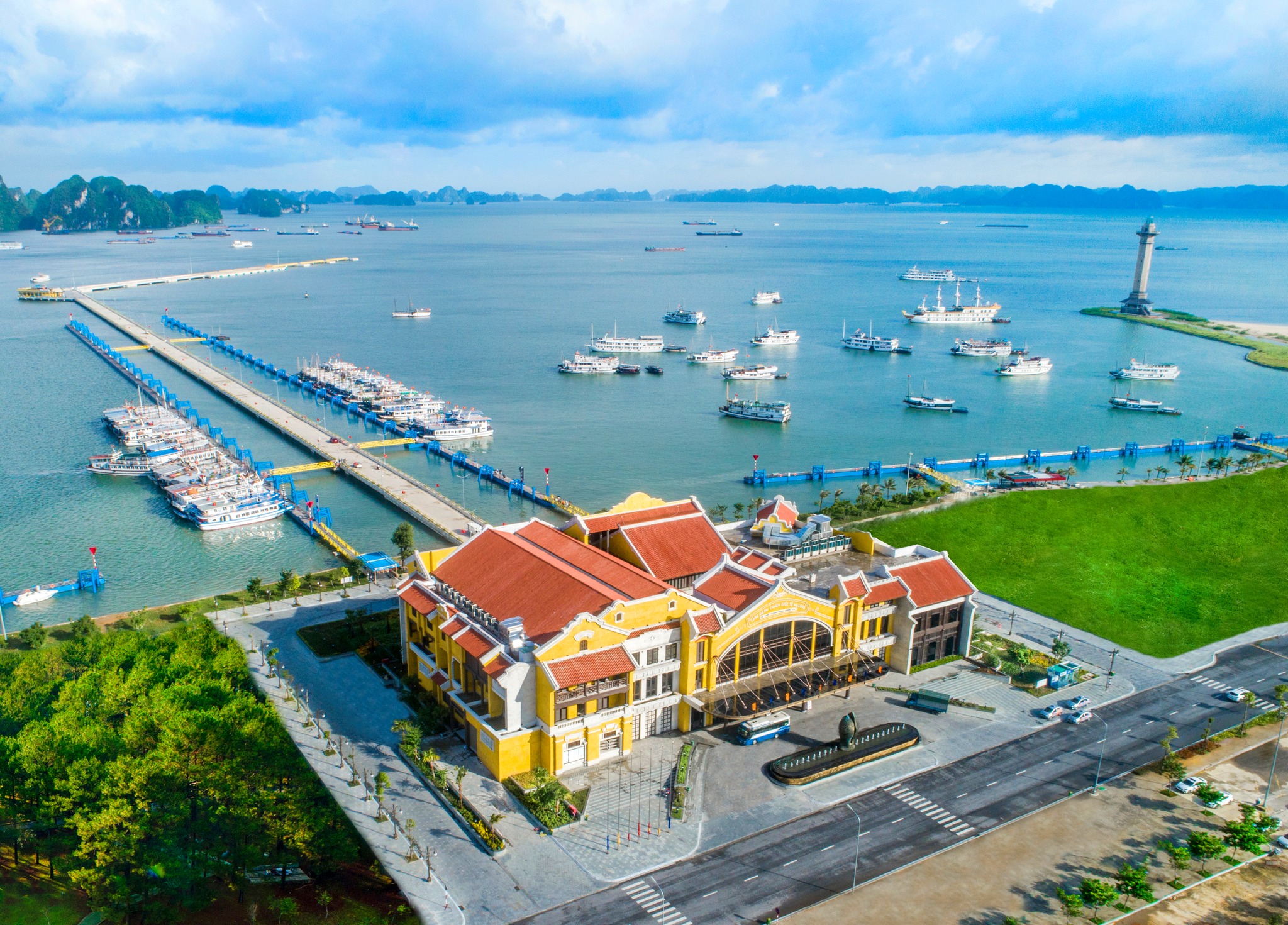 Khám phá cảng tàu khách quốc tế