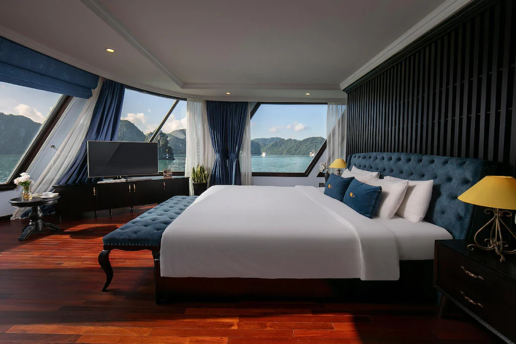 Le Theatre Cruise