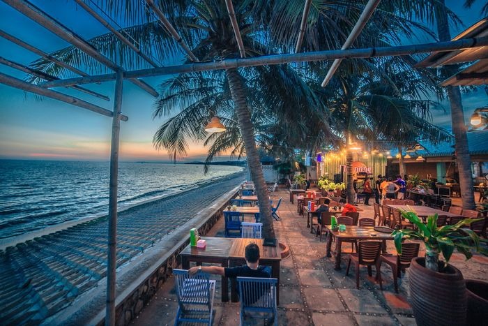 Thưởng thức ẩm thực Bờ Kè dành cho tín đồ đam mê hải sản tươi sống