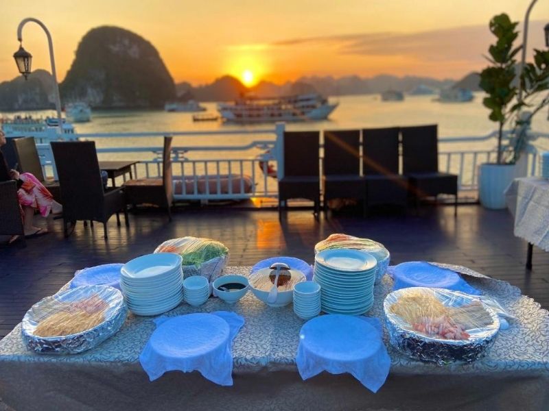  Le Journey Premium còn chinh phục du khách nhờ nhiều điểm cộng về thiết kế, dịch vụ và trải nghiệm trong suốt chuyến đi
