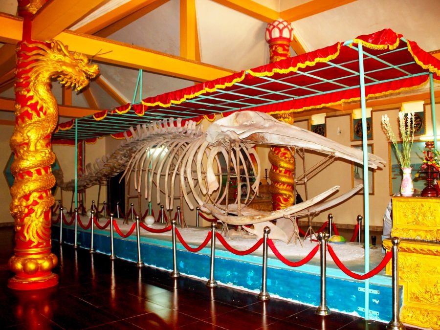 Tham quan Miếu Ông Nam Hải linh thiêng