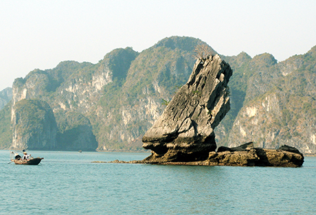 Cảnh đẹp nên thơ xung quanh hòn khiến người ta siêu lòng