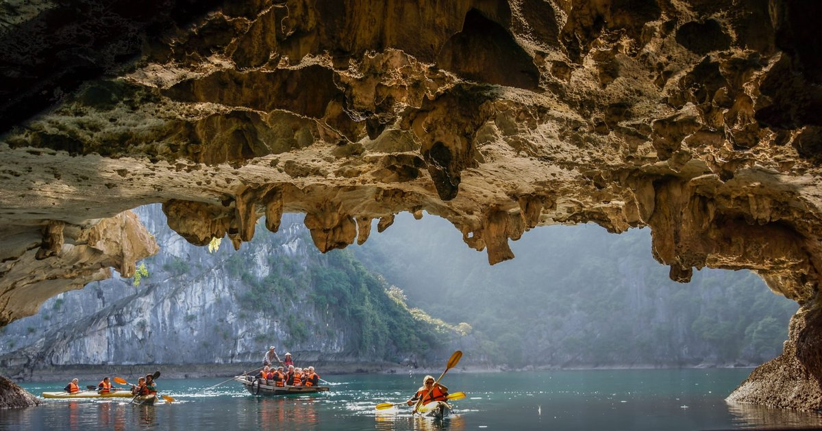 Cấu trúc nhũ đá đặc biệt của hang Luồn