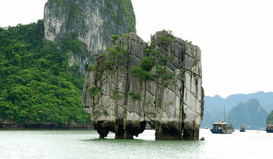 Hòn Đỉnh Hương có ý nghĩa văn hóa và tâm linh sâu sắc 