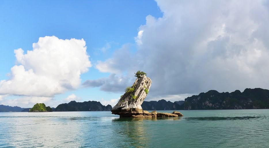 Tháng 4 đến tháng 6 là thời điểm đẹp để tham quan hòn Con Cóc