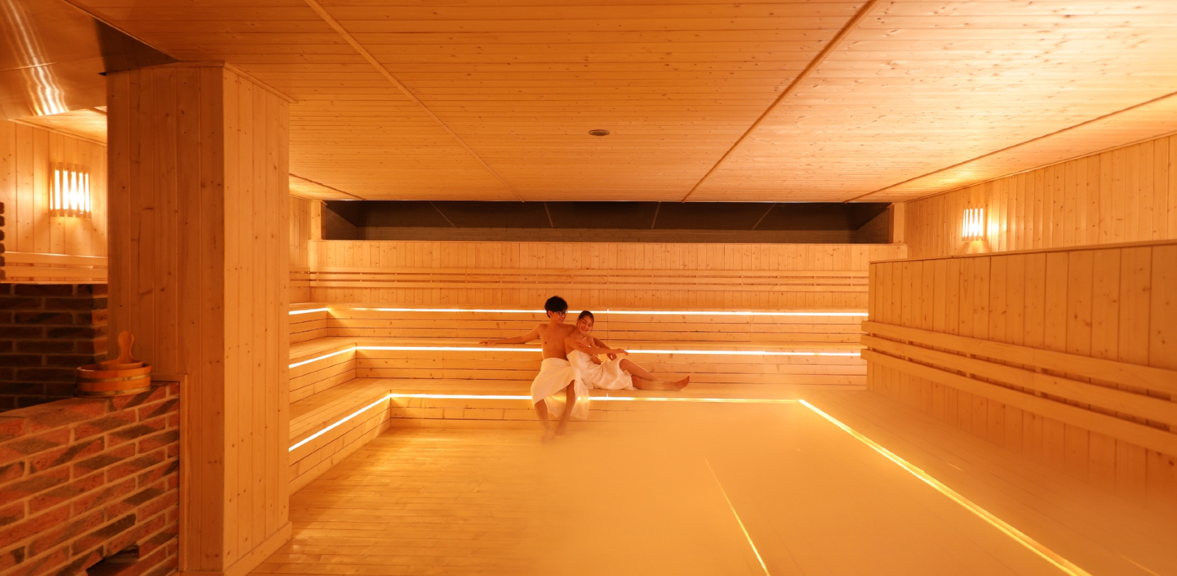 Khách hàng trải nghiệm phòng xông hơi chuẩn Nhật tại Onsen Quảng Ninh