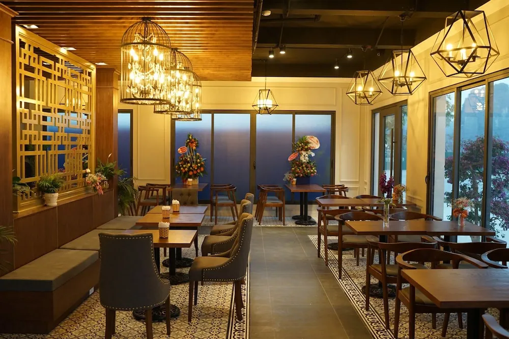 Không gian ẩm thực được thiết kế sang trọng 