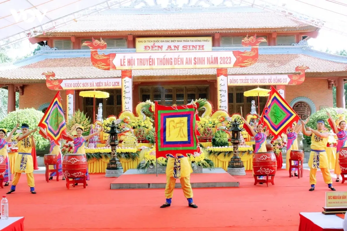 Nghi thức tại lễ hội đền An Sinh