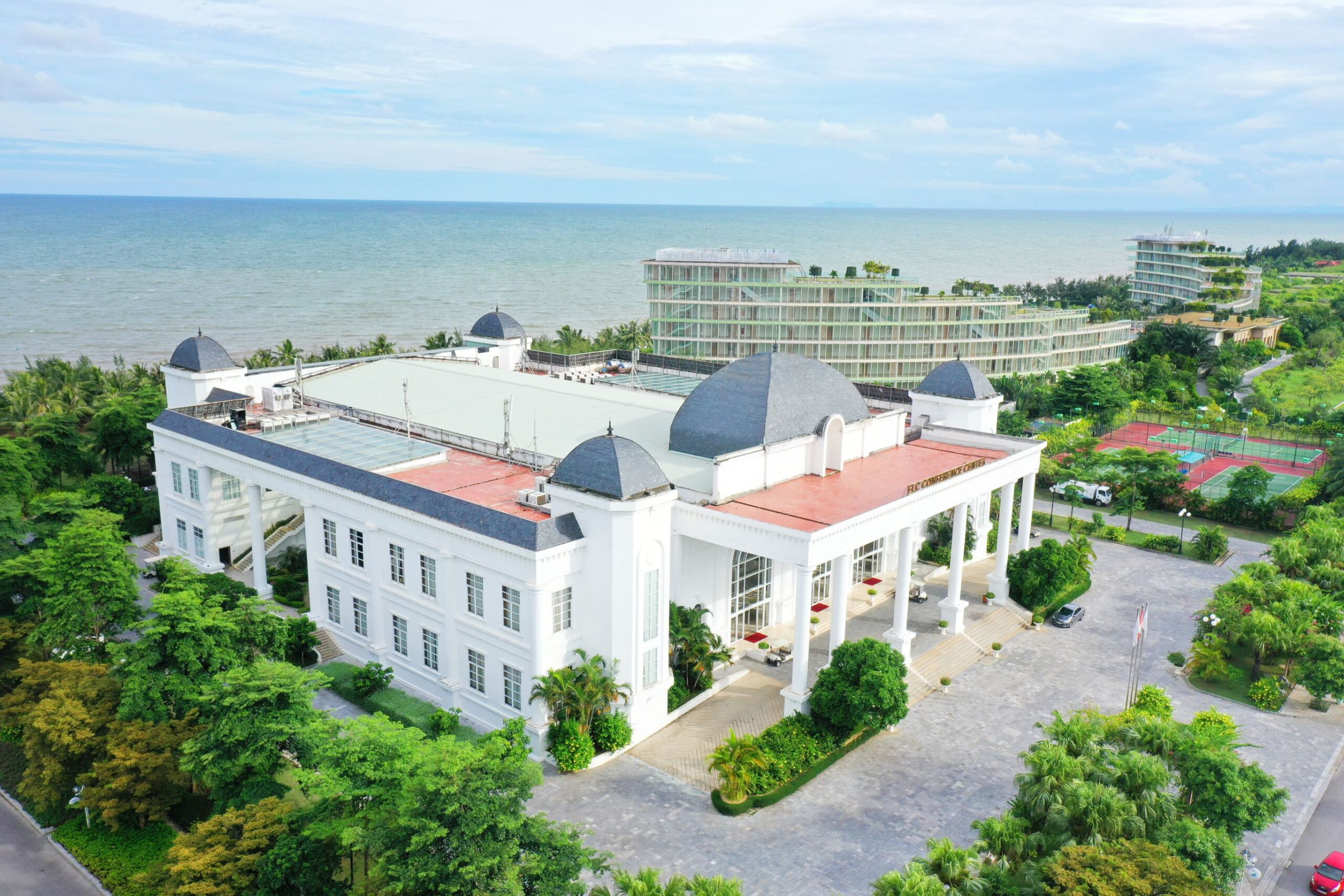 Trung tâm hội nghị quốc tế rộng lớn dành cho các phái đoàn