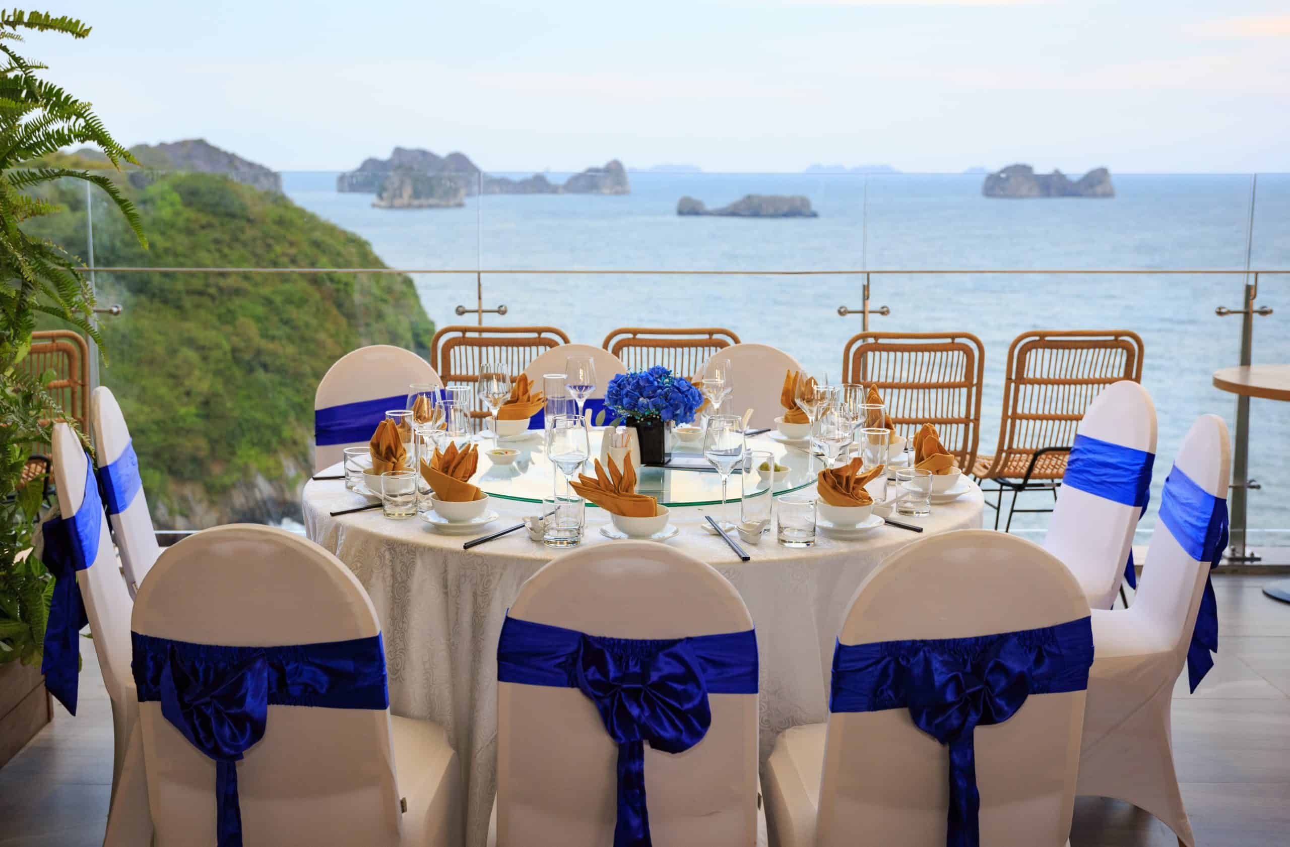 Không gian sự kiện Sky Garden với tầm nhìn hướng biển