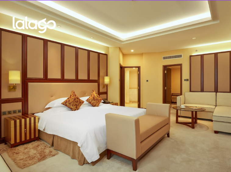 Khách sạn Li Lai International