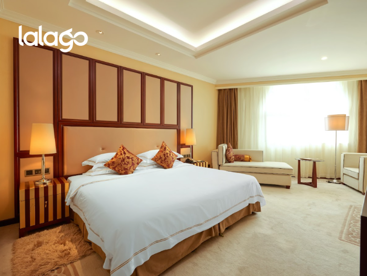 Khách sạn Li Lai International