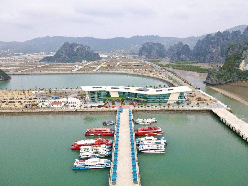 Đi Đảo Ngọc Vừng từ cảng Ao Tiên
