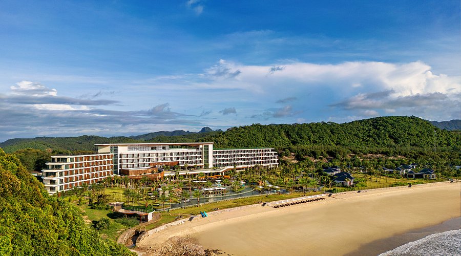 Lưu trú trên resort ở Đảo Quan Lạn