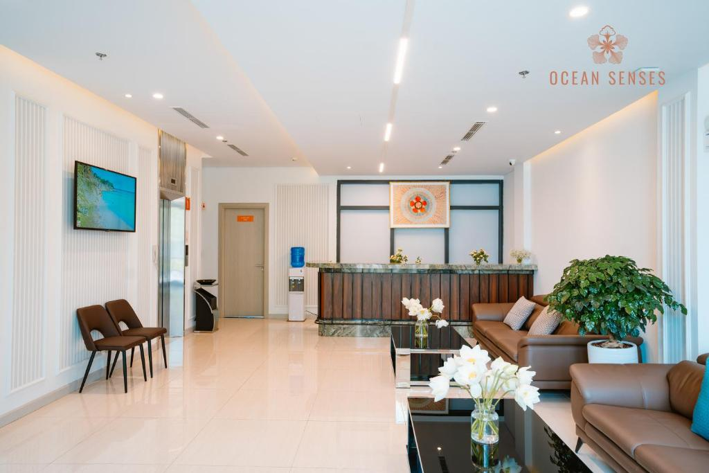 Khách sạn có không gian thoáng và tiện lợi