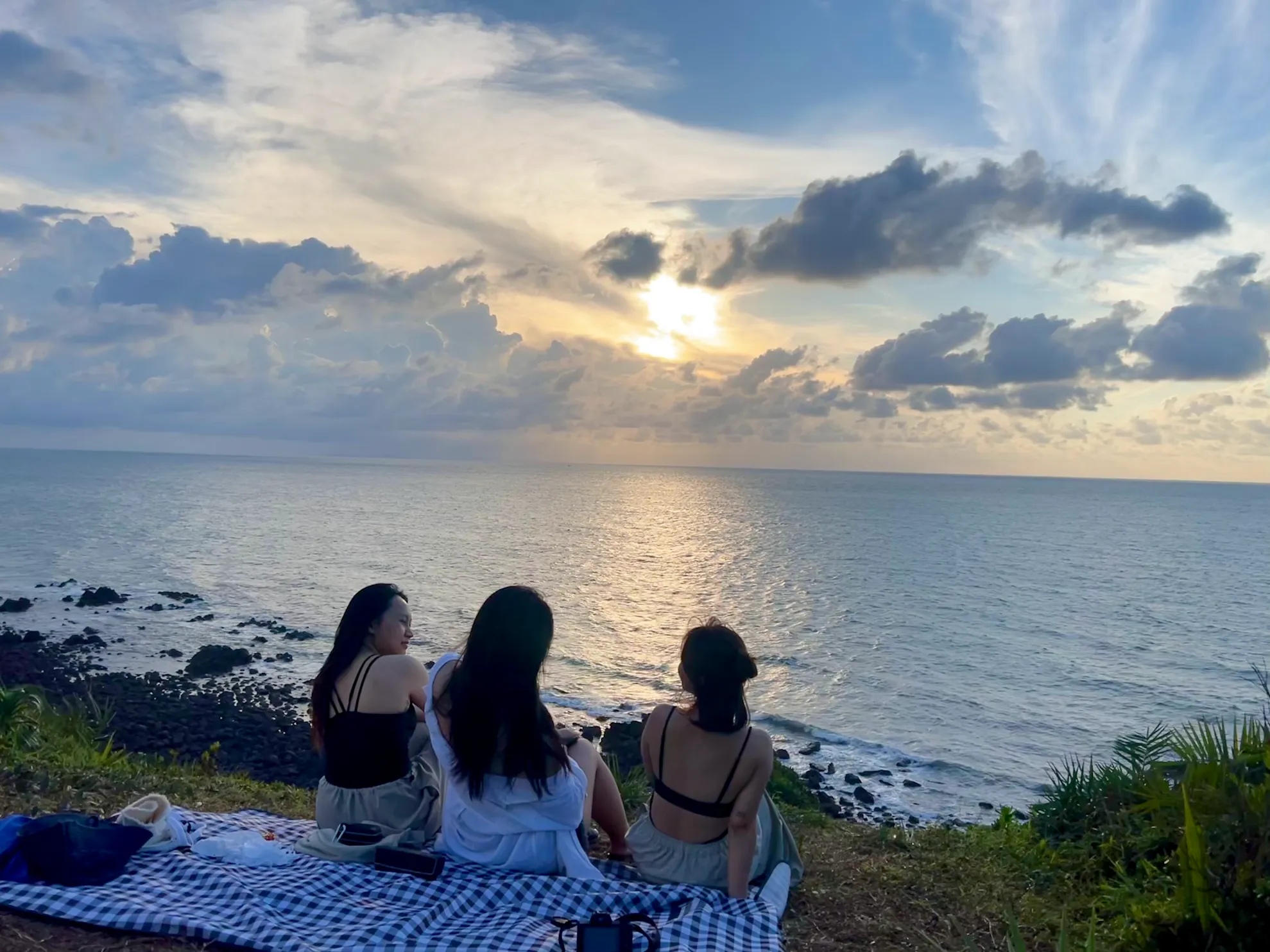 Cắm trại dã ngoại trong ngày tại núi Bò Xi