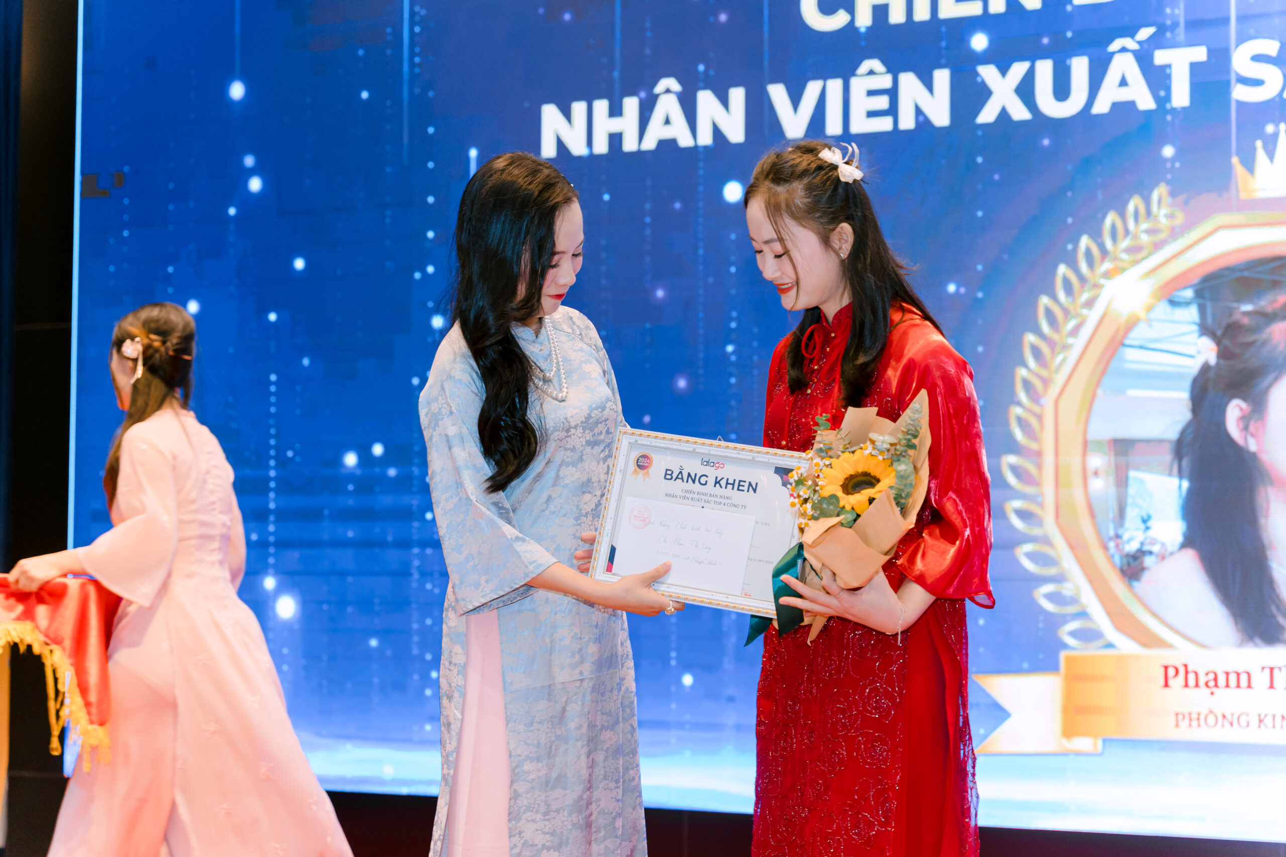 Lên kịch bản vinh danh nhân sự