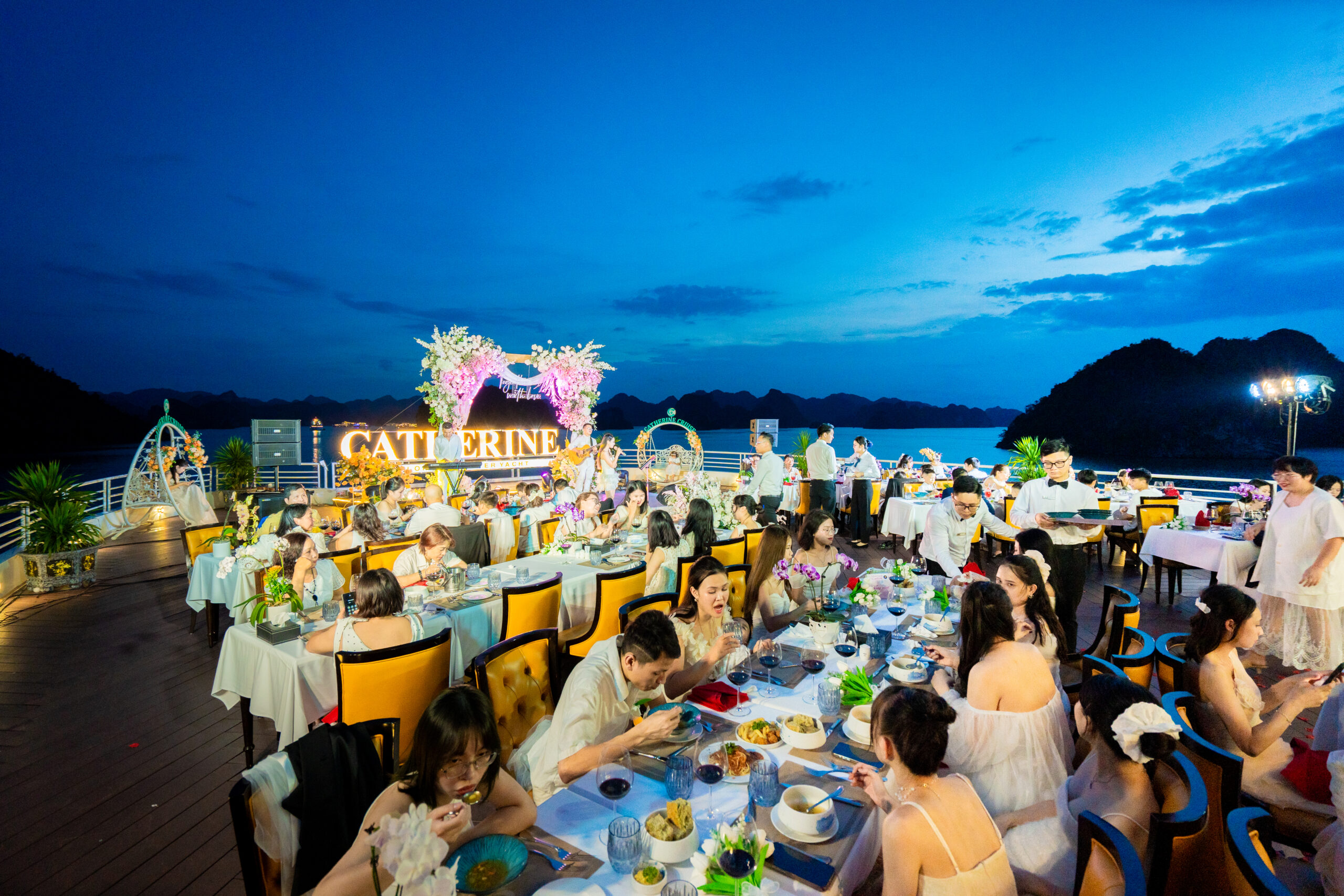Chương trình Gala Dinner được thiết kế với concept độc đáo
