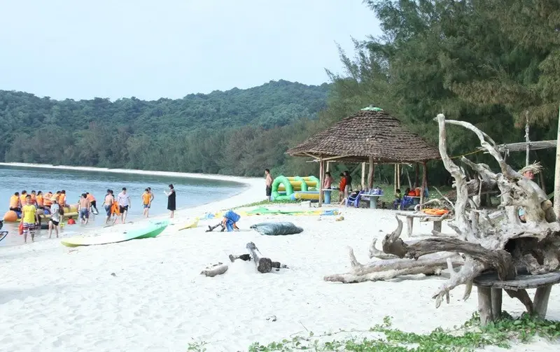 Khám phá những trò chơi được tổ chức theo nhóm tại đây