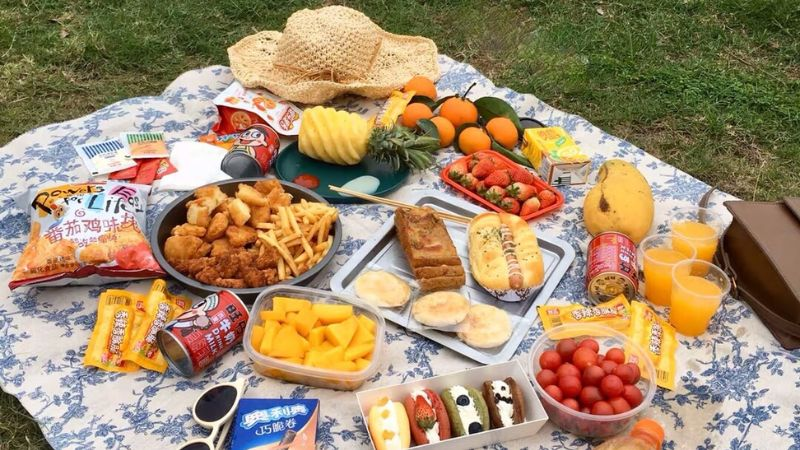 Chuẩn bị các đồ dùng để có chuyến picnic thư giãn