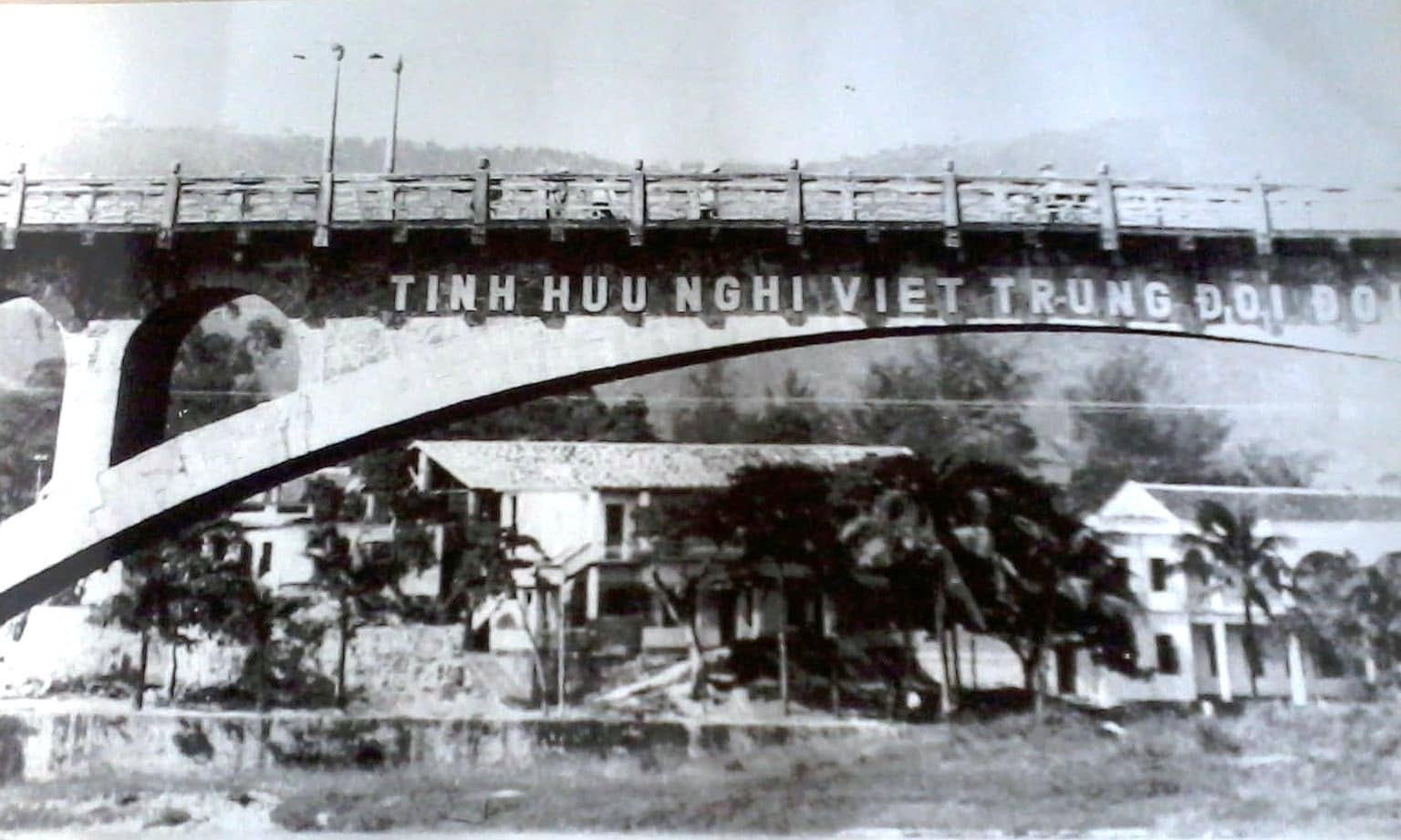 Hình ảnh cây cầu Ka Long ngày trước