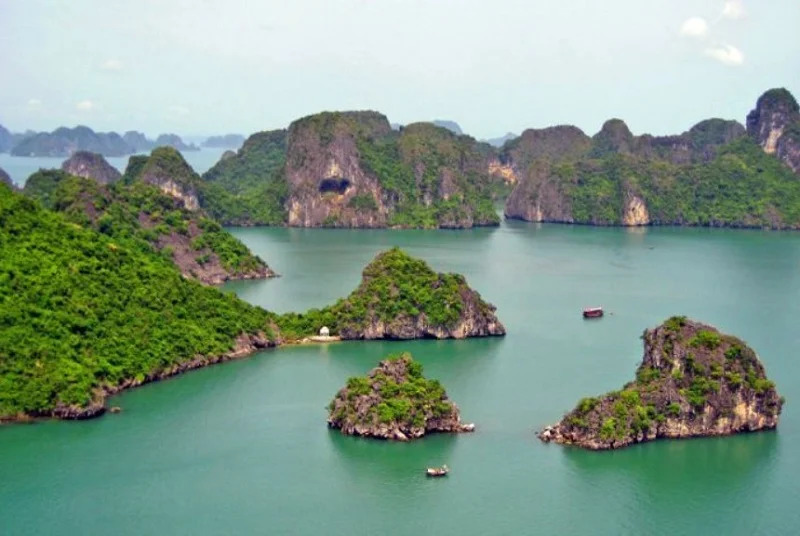 Đảo Cống Tây thuộc địa phận huyện đảo Vân Đồn