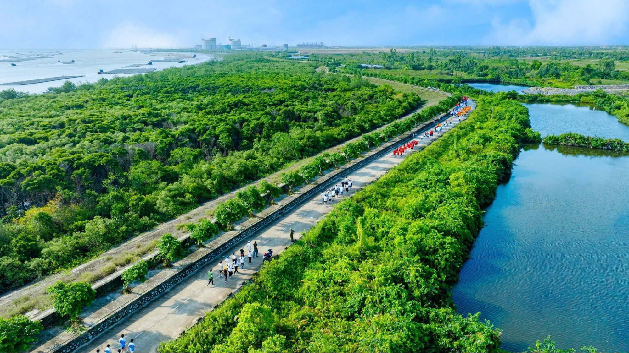 Tuyến đê Hà Nam bao bọc toàn bộ khu vực đảo Hà Nam