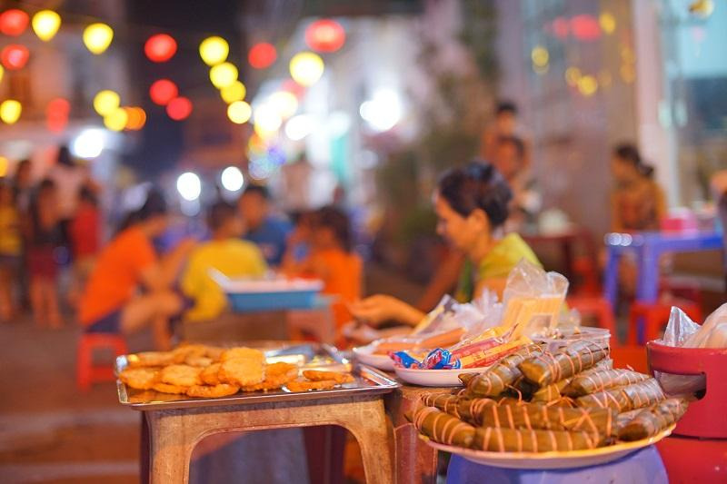 Ẩm thực đặc sản cùng những món ăn vặt 